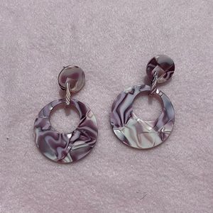 Groovy 60s/70s purple earrings